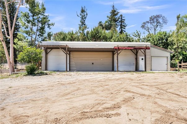 Backyard, Detached Garage, Exterior