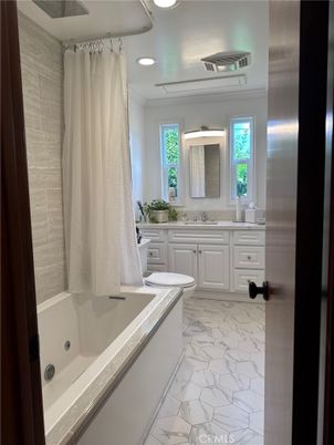 Bathroom, Interior, Marble, Recessed Lighting
