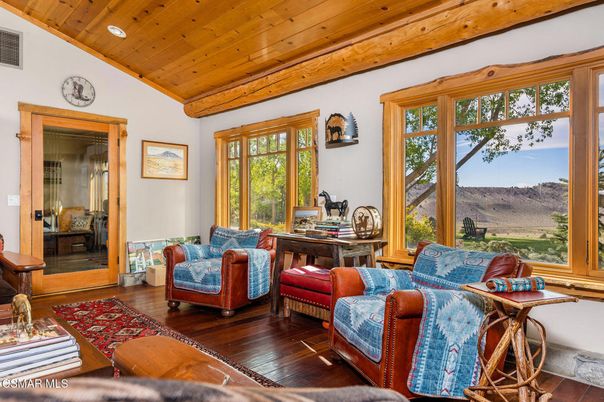 Interior, Living room, Recessed Lighting, Wooden Beams, Wooden Ceilings, Wood Texture Flooring