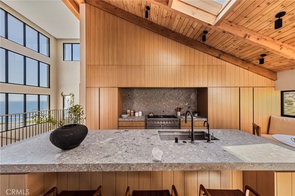 Interior, Kitchen, Water, Wooden Beams, Wooden Ceilings