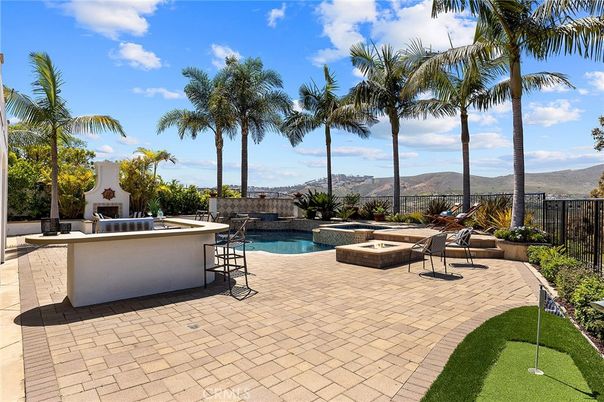 Exterior, Fireplace, Pool