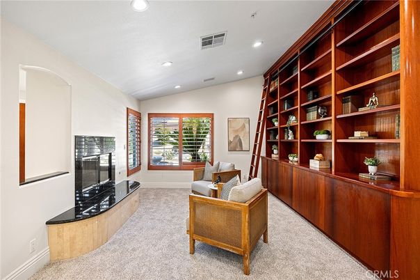 Fireplace, Interior, Recessed Lighting