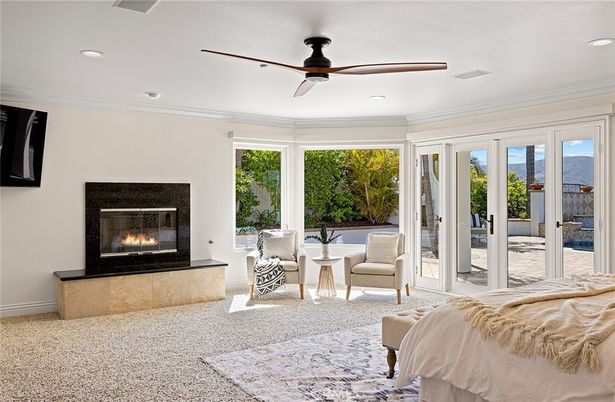Bedroom, Fireplace, Interior, Recessed Lighting