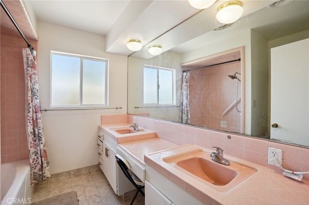 Bathroom, Dual Sink Vanities, Interior, Tile Countertops