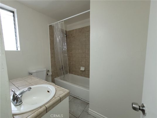 Bathroom, Interior, Tile Countertops