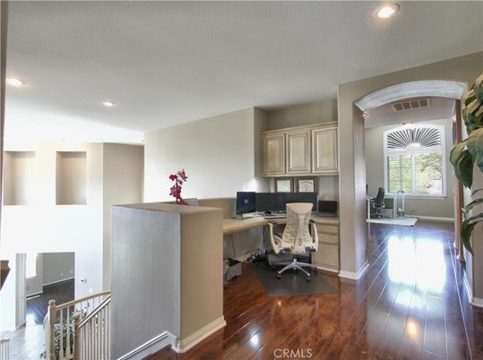 Home Office, Interior, Recessed Lighting, Wood Texture Flooring
