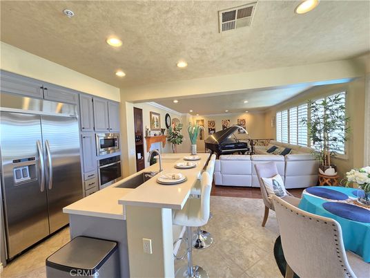 Interior, Kitchen, Living room, Piano, Recessed Lighting, Stainless Steel Appliances