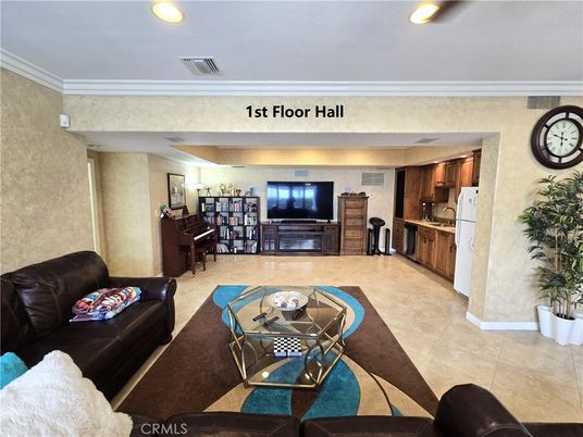 Interior, Kitchen, Living room, Piano, Recessed Lighting