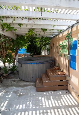 Exterior, Hot Tub