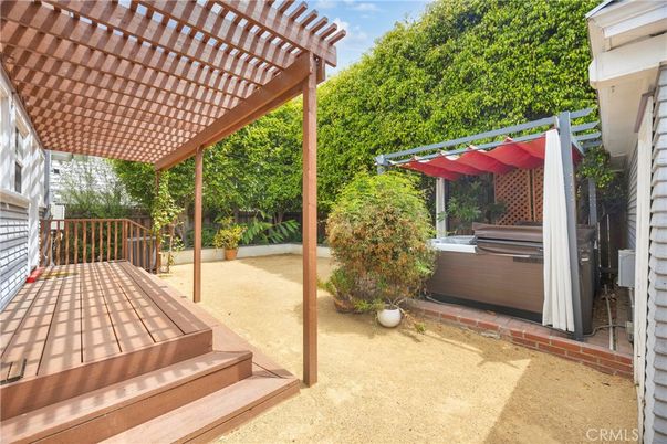 Exterior, Hot Tub