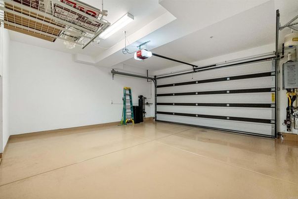 Garage, Interior