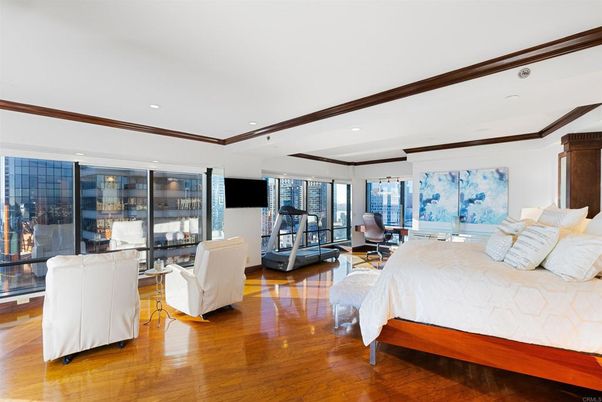 Bedroom, Fitness Equipment, Interior, Recessed Lighting, Wood Texture Flooring