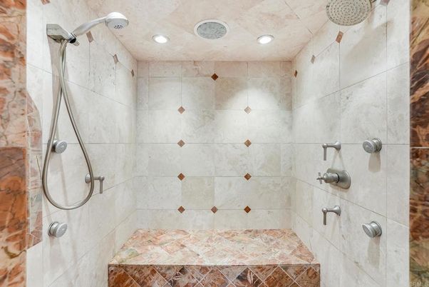 Bathroom, Interior, Recessed Lighting