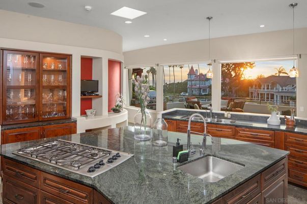 Interior, Kitchen, Pendant Lights, Recessed Lighting