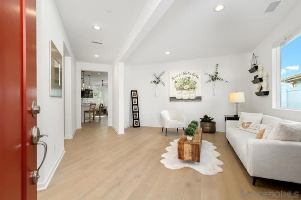 Dining room, Interior, Living room, Pendant Lights, Recessed Lighting, Wood Texture Flooring
