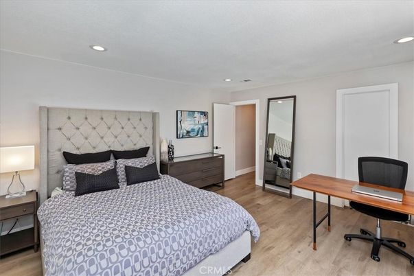Bedroom, Home Office, Interior, Recessed Lighting, Wood Texture Flooring