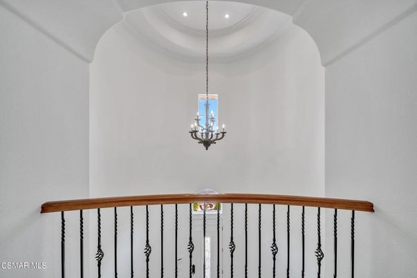 Chandelier, Interior, Recessed Lighting