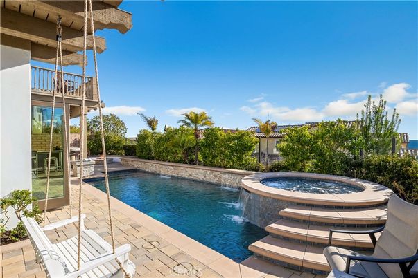 Exterior, Pool, Water