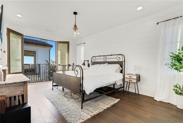 Bedroom, Interior, Pendant Lights, Recessed Lighting, Wood Texture Flooring