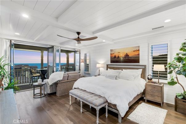Bedroom, Interior, Recessed Lighting, Water, Wood Texture Flooring