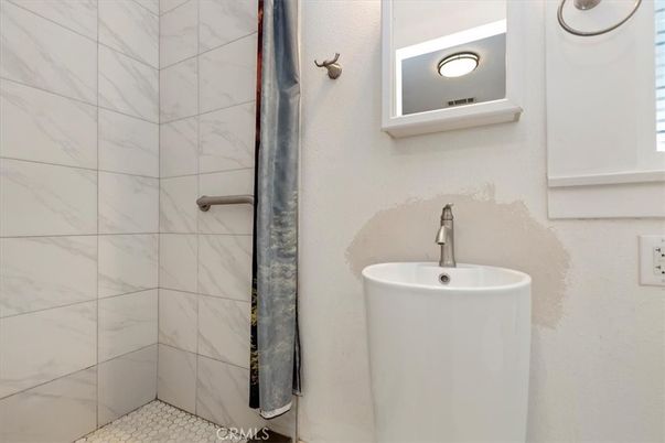Bathroom, Interior, Marble Walls