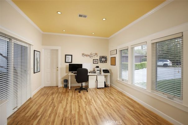 Home Office, Interior, Recessed Lighting, Wood Texture Flooring
