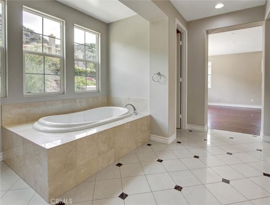 Bathroom, Interior, Recessed Lighting, Wood Texture Flooring