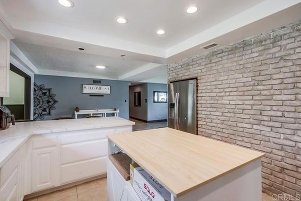 Interior, Kitchen, Recessed Lighting, Stone Walls