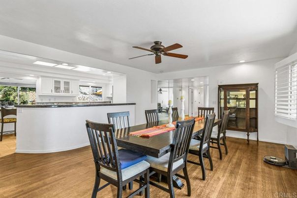 Dining room, Interior, Kitchen, Recessed Lighting, Wood Texture Flooring