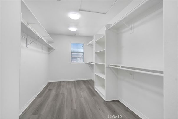 Interior, Walk-in Closets, Wood Texture Flooring