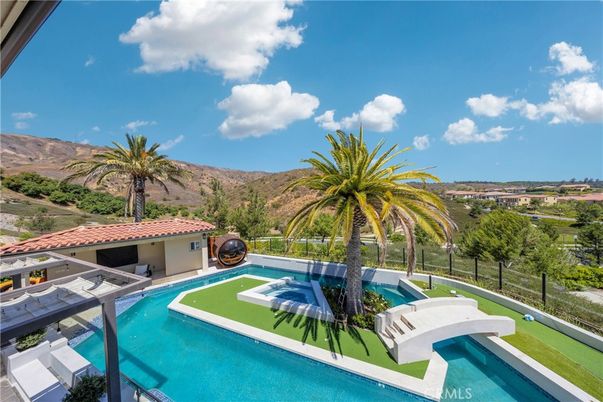 Exterior, Pool, Other