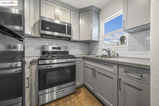 Interior, Kitchen, Stainless Steel Appliances, Wood Texture Flooring
