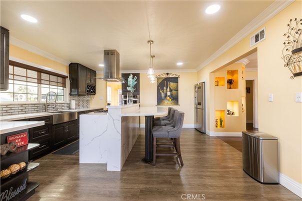 Interior, Kitchen, Pendant Lights, Recessed Lighting, Wood Texture Flooring