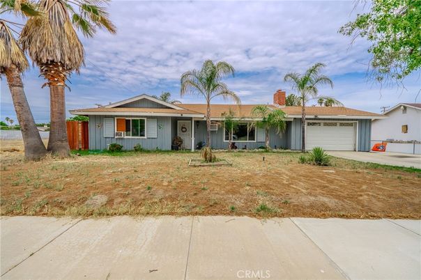 Attached, Backyard, Exterior, Facade, Ranch
