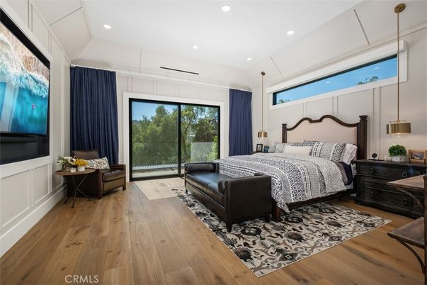Bedroom, Interior, Pendant Lights, Recessed Lighting, Wood Texture Flooring