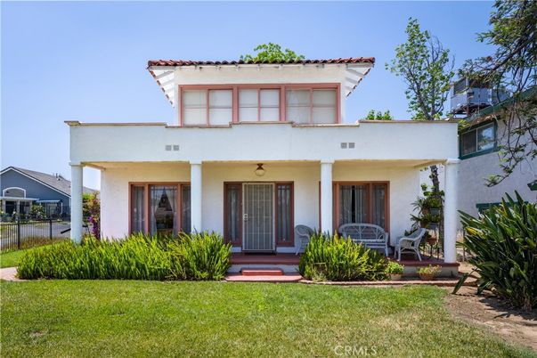 Backyard, Exterior, Facade, Spanish Mediterranean
