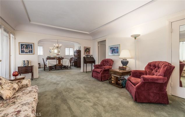 Chandelier, Dining room, Interior, Living room