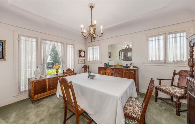 Chandelier, Dining room, Interior