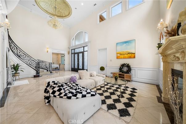 Chandelier, Fireplace, Interior, Living room, Recessed Lighting