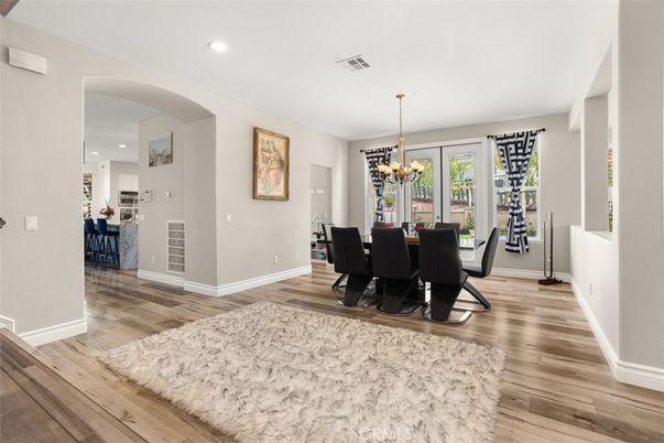 Chandelier, Dining room, Interior, Recessed Lighting, Wood Texture Flooring