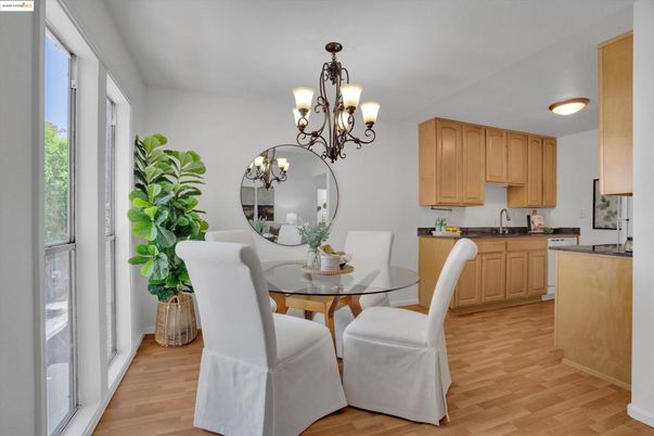 Chandelier, Dining room, Interior, Kitchen, Wood Texture Flooring