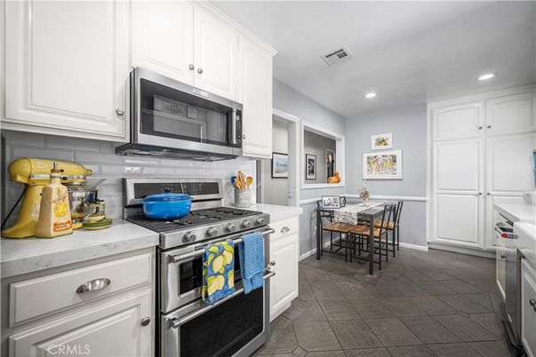 Dining room, Interior, Kitchen, Recessed Lighting, Stainless Steel Appliances