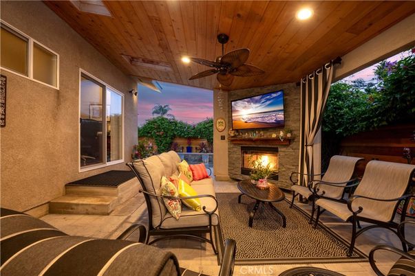 Exterior, Fireplace