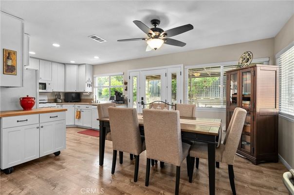 Dining room, Interior, Kitchen, Recessed Lighting, Wood Texture Flooring