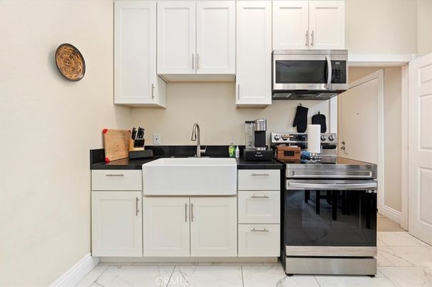 Interior, Kitchen, Marble, Stainless Steel Appliances