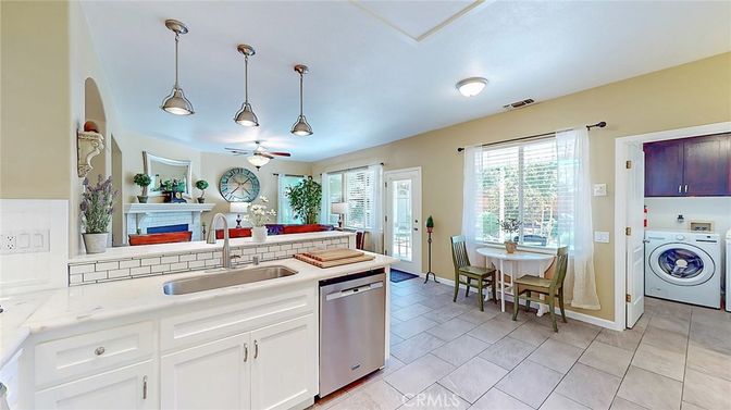 Dining room, Fireplace, Interior, Kitchen, Pendant Lights, Washer