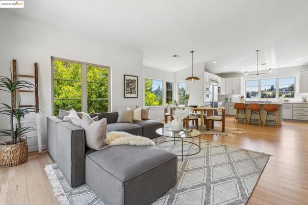 Dining room, Interior, Kitchen, Living room, Pendant Lights, Recessed Lighting, Wood Texture Flooring