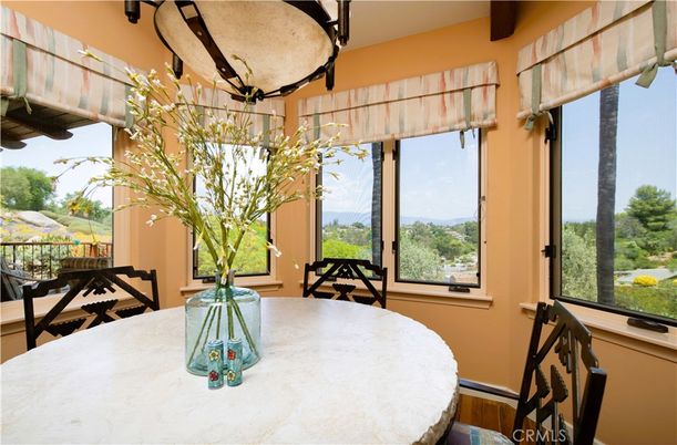 Dining room, Interior