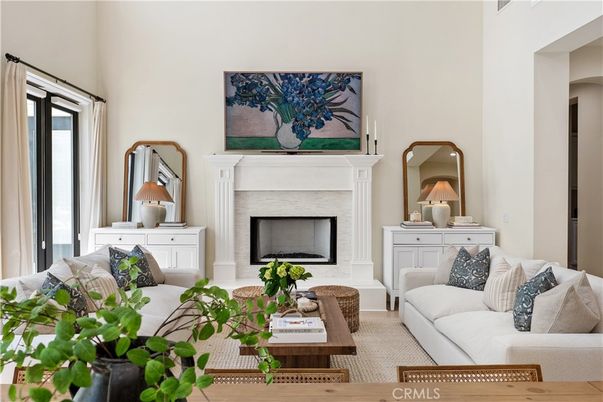 Fireplace, Interior, Living room