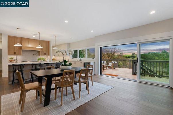Dining room, Interior, Kitchen, Pendant Lights, Recessed Lighting, Wood Texture Flooring